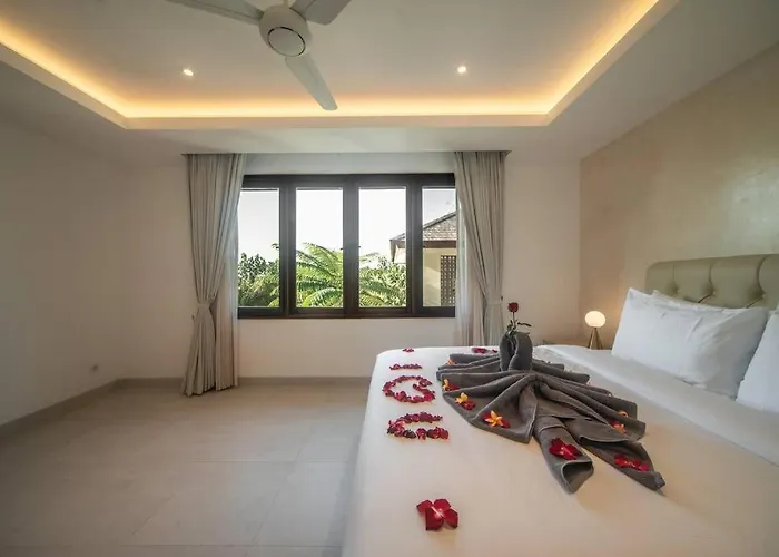 Luxury Bella Vista Villa *