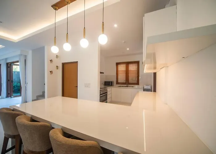 Luxury Bella Vista Villa